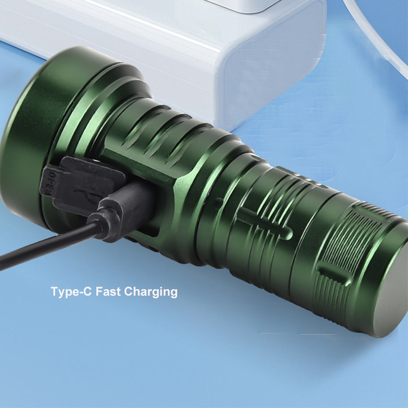 SST40 LED Flashlight Type-C US - Edc (Every Day Carry review and price